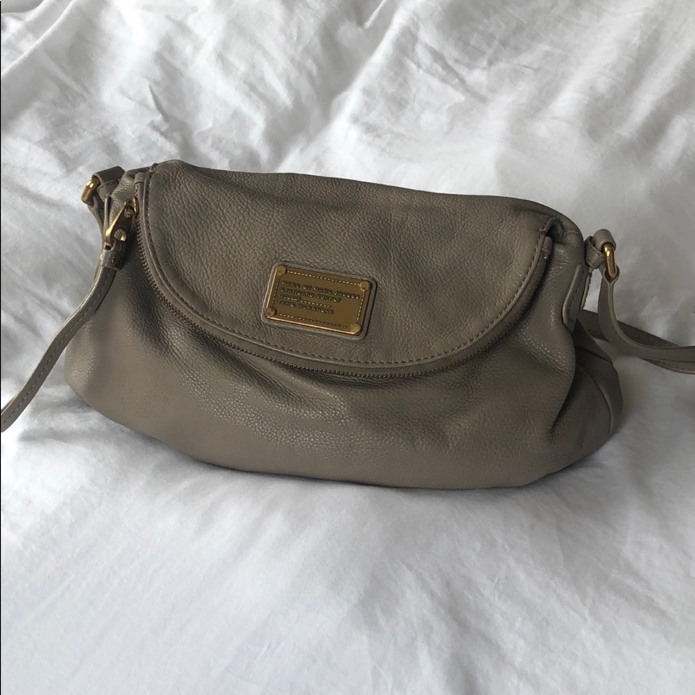 Marc by Marc Jacobs grey/tan purse Natasha